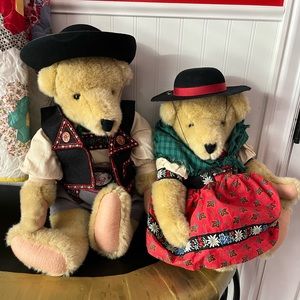 Vintage Alice Vanderbear 1982 European style set of bears 18”